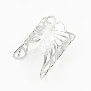 Butterfly style bangle with scratch effect