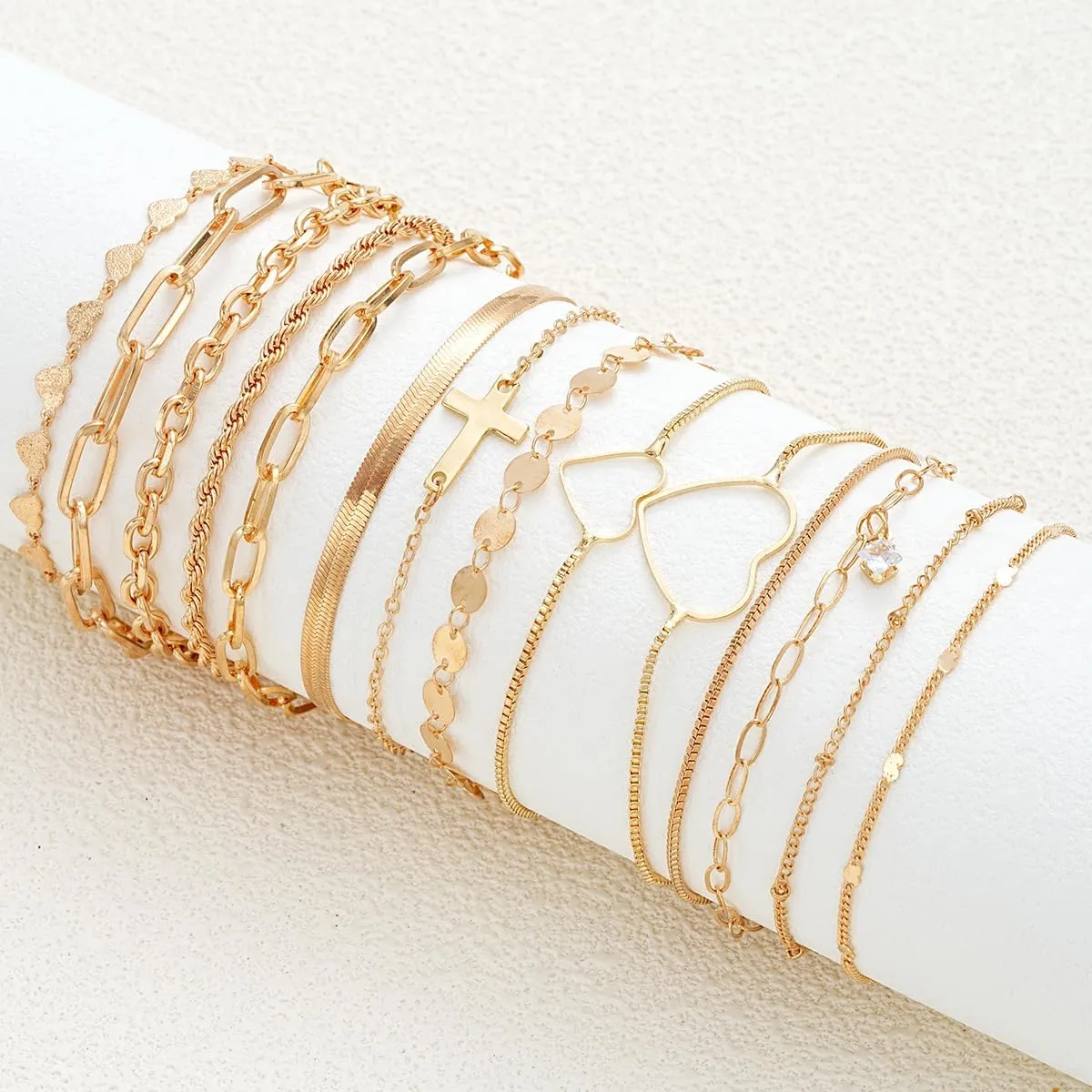Gold Stack Bracelets for Women Gold Jewelry Set Trendy Delicate 14k Gold Plated Stack Bracelets Chain Bracelets Set Lovely Paperclip Link Bracelet Pack Stack Gold Jewelry
