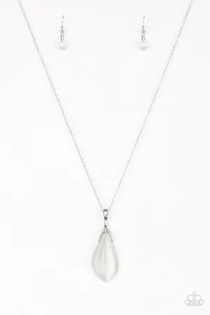 Paparazzi Friends In GLOW Places - White Necklace