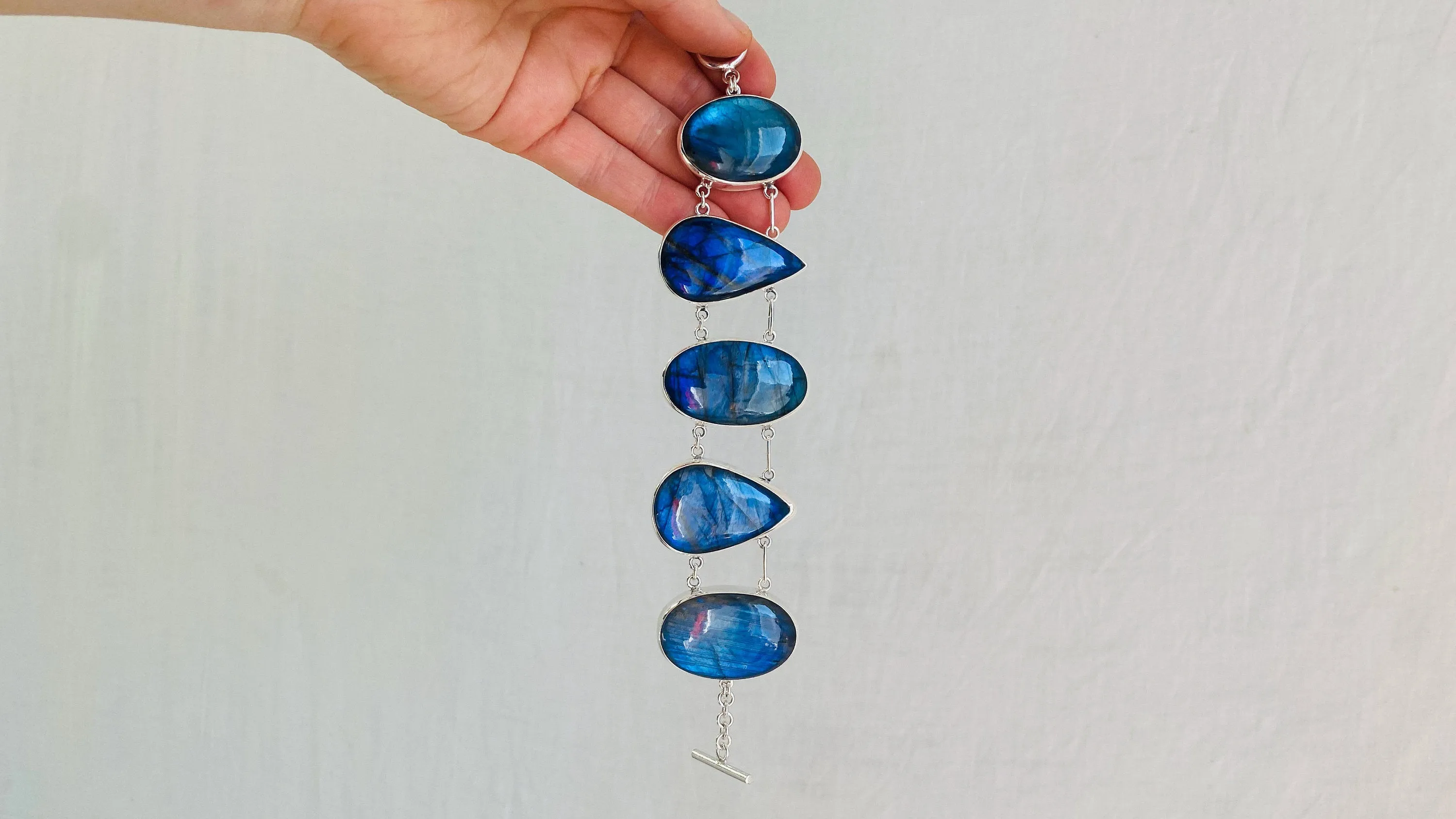 Sterling Labradorite Bracelet. Beautiful Blue Flash. 0358