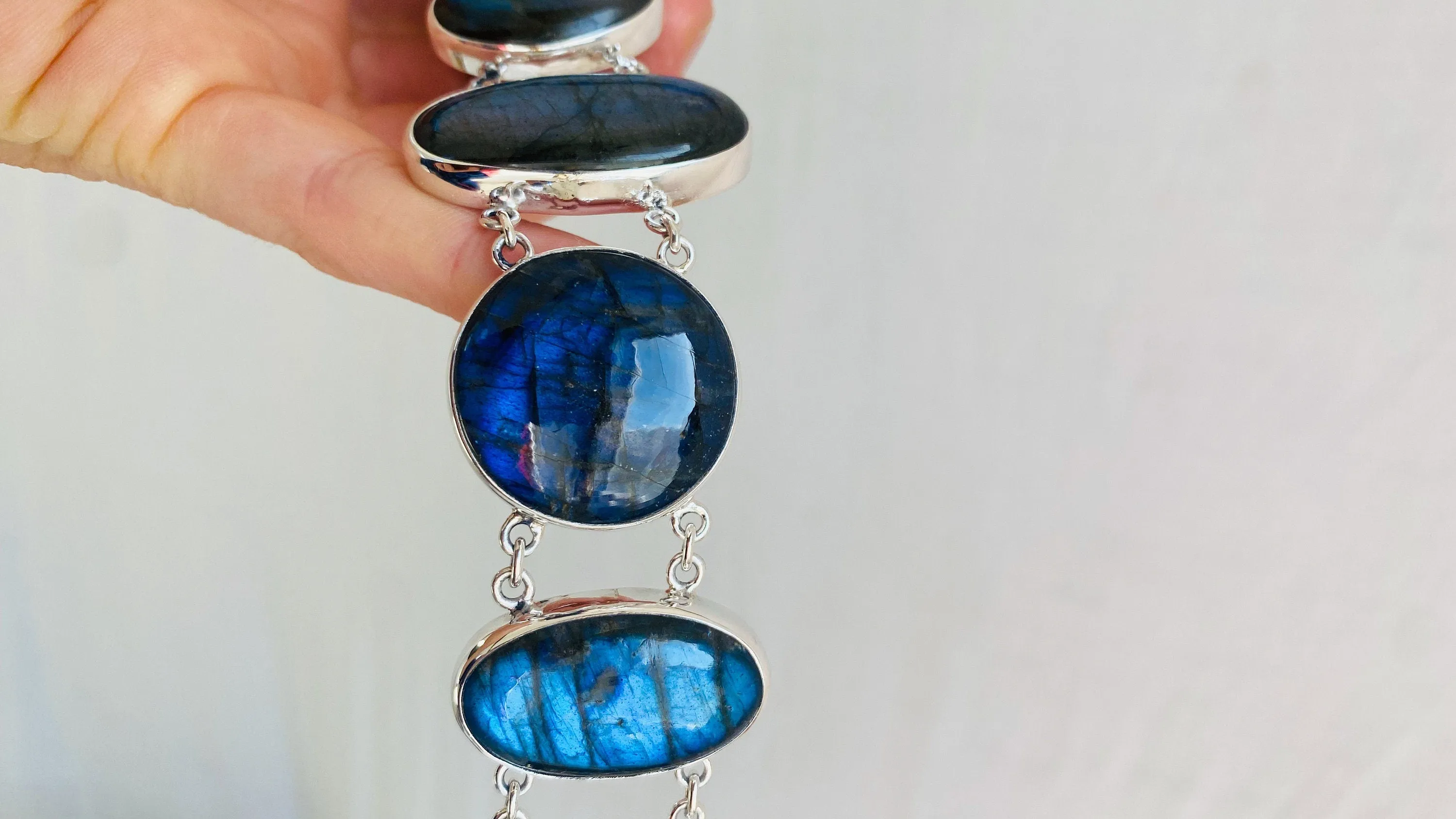 Sterling Labradorite Bracelet. Beautiful Blue Flash. 0730.