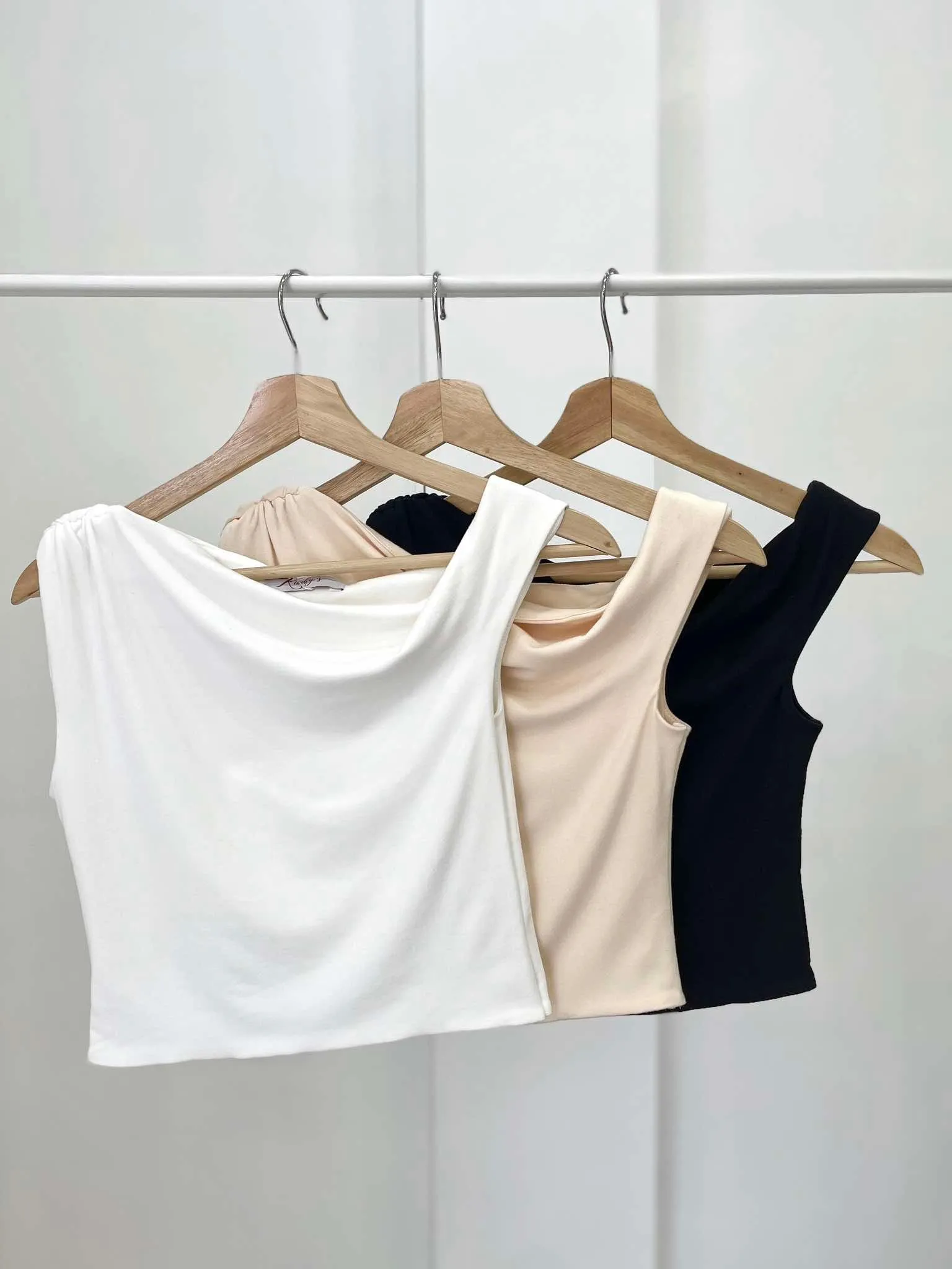 Suzzy Asymmetrical Top